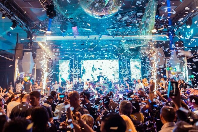 Amsterdam Nightlife Ticket & House of Bols - Cafe Bubbels and Bar t Hartje Amsterdam: welcome drink convenience