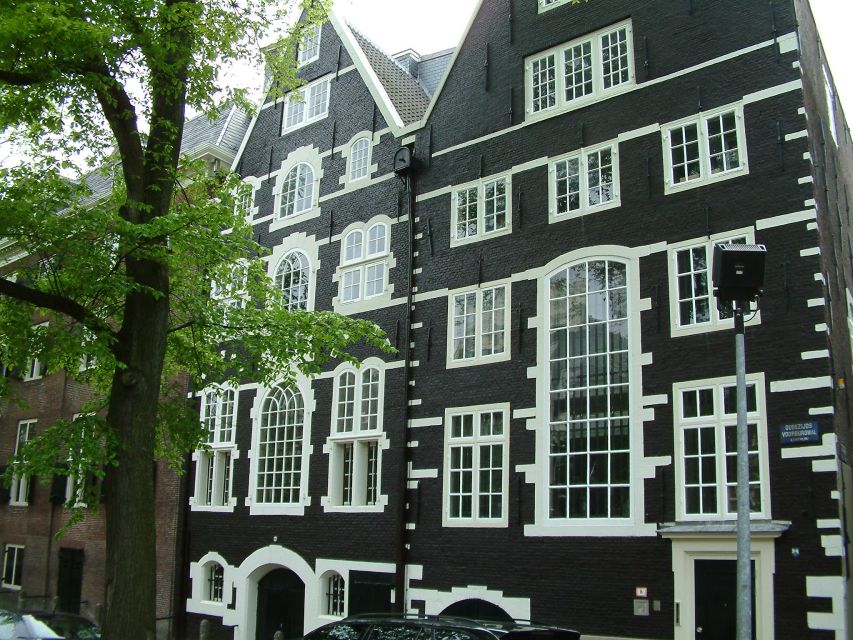 Amsterdam Old City Private Walking Tour - From reclaimed swamp to world power: the story you walk through