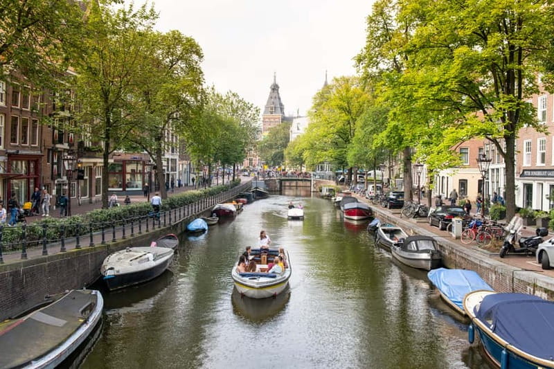 Amsterdam: Open Boat Canal Cruise (with Free Spritz Option) - Spritz Bar pickup and the drinks plan on your canal cruise