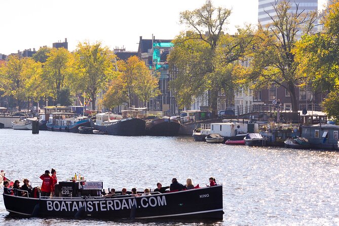 Amsterdam Open Boat Cruise in Old City Centre with Drinks Options - Starting in Front of the Hermitage: Simple, Central, Easy to Find