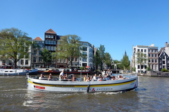 Amsterdam Open Boat Tour with Local Guide - Seven Bridges Views: When the Route Feels Like It Has Purpose