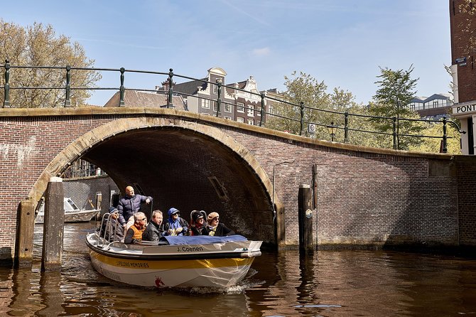 Amsterdam Open Boat Tour with Local Guide - Small Group Size: A More Personal Ride