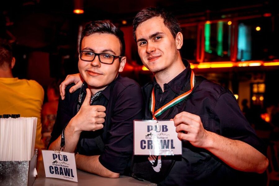 Amsterdam: Original Pub Crawl Party with VIP Entrance - How the VIP crawl works in 4 hours (and why $12 can make sense)