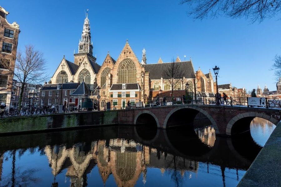 Amsterdam: Oude Kerk Entry Ticket - Views and the “more than expected” factor