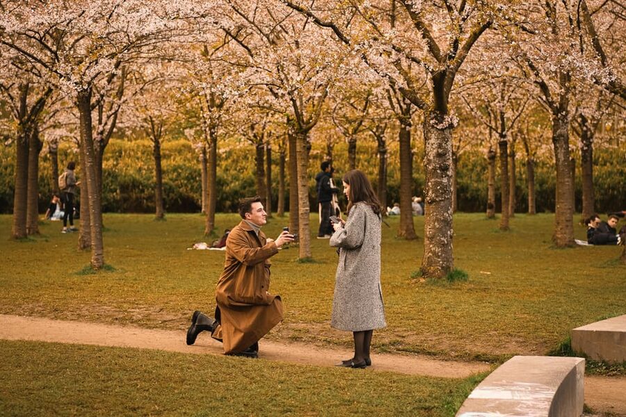 Amsterdam Photographer: Private Proposal Photoshoot Session - Canal bridge meeting point: where you should go first