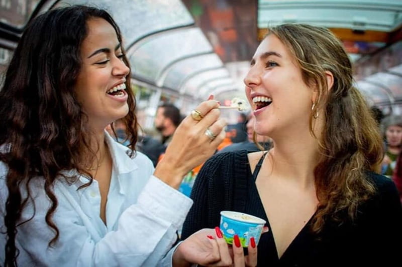 Amsterdam: Pizza Cruise with New York Pizza & Drinks - The Canal Route, Where Your Eyes Will Go