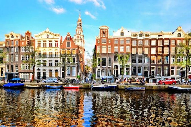 Amsterdam Premium Private Transfer from Amsterdam Airport to City centre - Meet-and-greet at Schiphol: how you actually find the driver