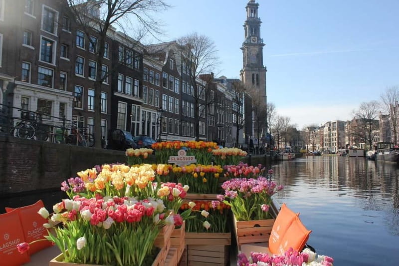 Amsterdam: Premium Tulip Boat Canal Tour - Where the tulip boat leaves from near Amsterdam Centraal