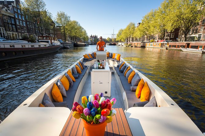 Amsterdam Private BBQ and Drinks Cruise With Onboard Chef - FAQ