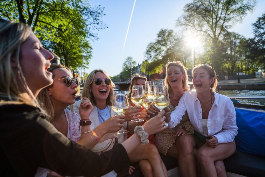 Amsterdam: Private Canal Booze Cruise with Unlimited Drinks - Guide Names, Group Energy, and Why It Felt Personal