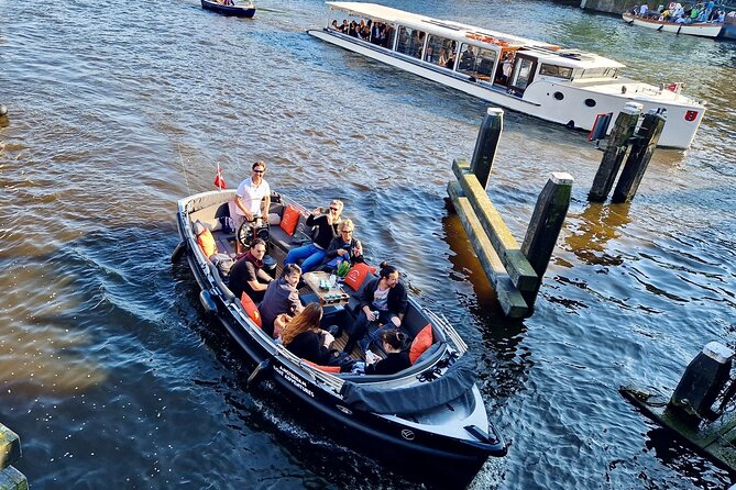 Amsterdam Private Canal Cruise – 90 Minutes through the Old City - What you’ll actually see: a guided loop through Amsterdam’s icons