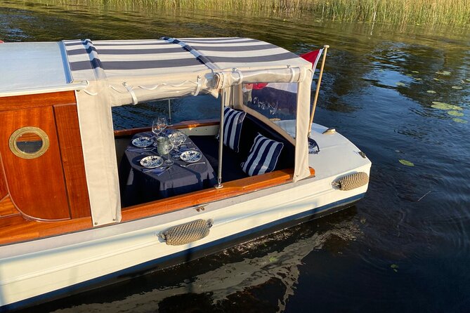 Amsterdam Private Canal Cruise in Saloon Boat - How the private saloon boat cruise feels in Amsterdam’s canal ring