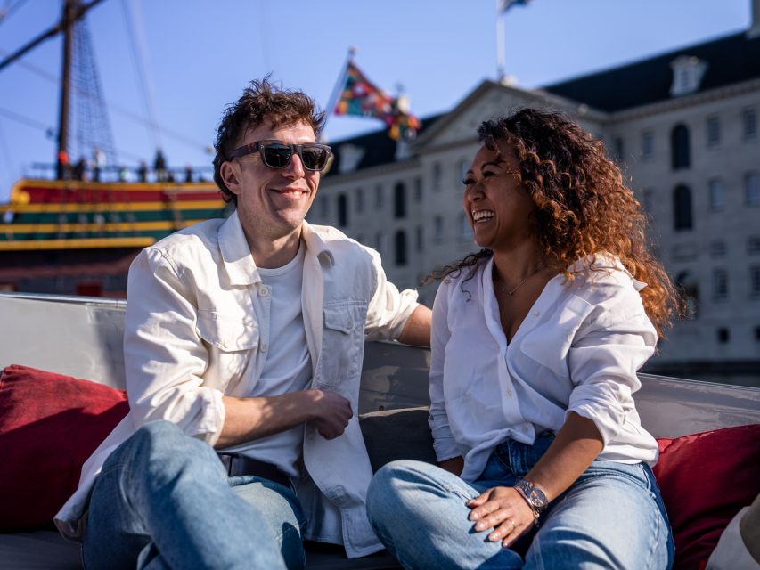 Amsterdam: Private Canal Cruise with Drinks and Snacks - Key things to know before you go