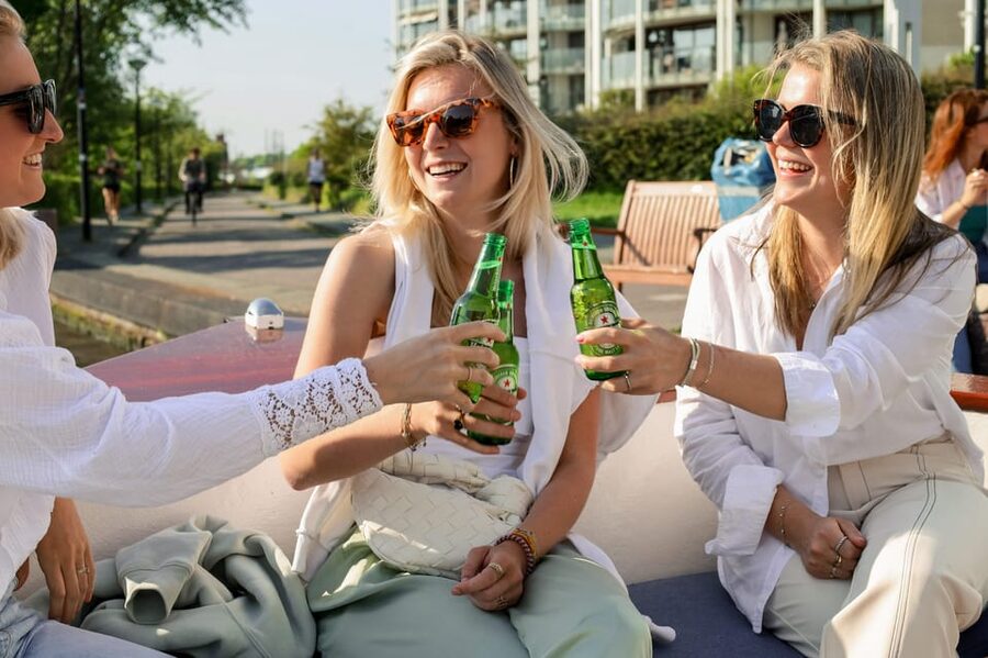 Amsterdam: Private City Canal Cruise With Unlimited Drinks - Drinks And The One Detail You Should Confirm