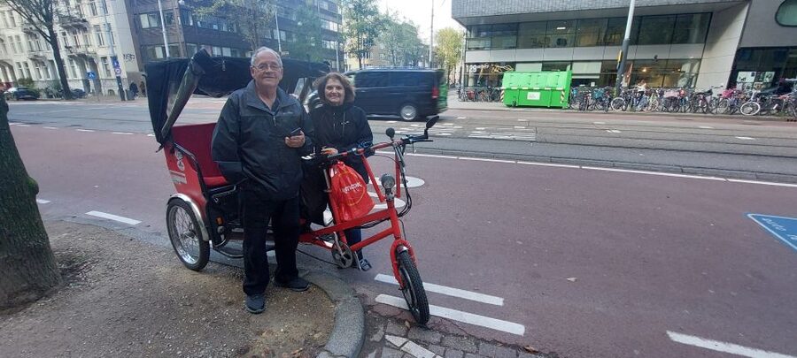 Amsterdam: Private City Highlights Tour by Rickshaw - Dam Square to canal-adjacent Amsterdam: the quick history hit