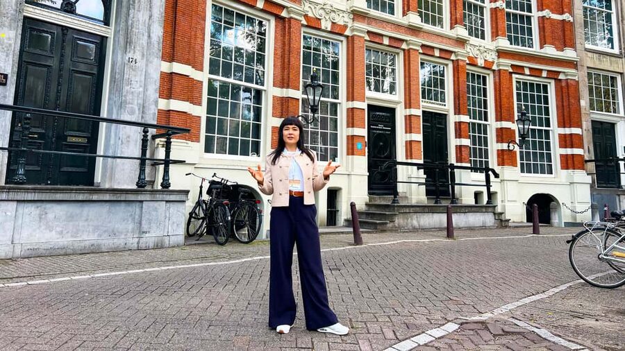 Amsterdam: Private Golden Age Architecture Walking Tour - Golden Age Amsterdam in 90 minutes, without the guesswork