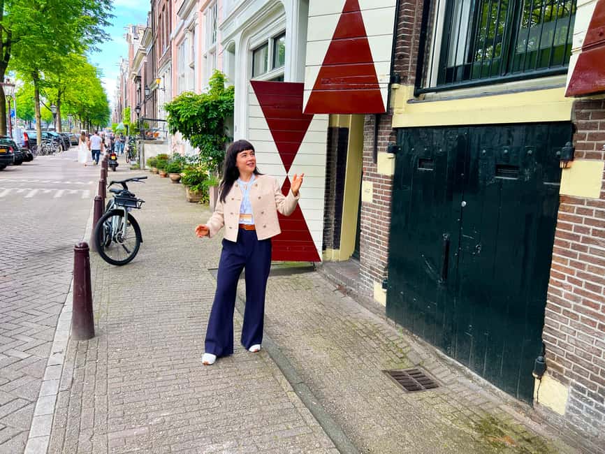 Amsterdam: Private Golden Age Architecture Walking Tour - Museumhuis Bartolotti and the canal house mindset