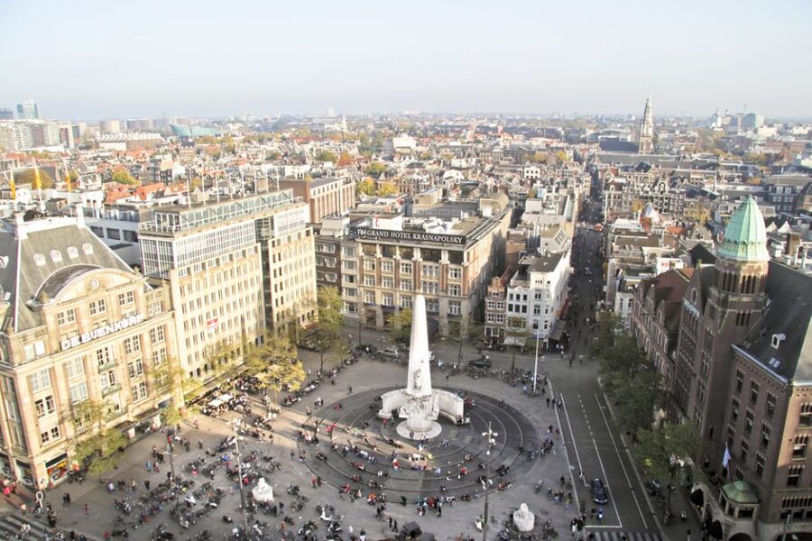 Amsterdam: Private Guided Walking Tour - Price and logistics: value depends on how many of you split the group