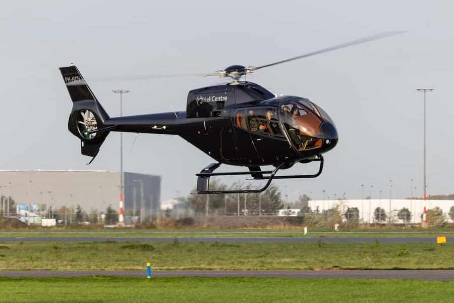 Amsterdam: Private Helicopter Tulip tour from Heliport AMS - Entering Amsterdam by air: the Amsterdam Heliport advantage