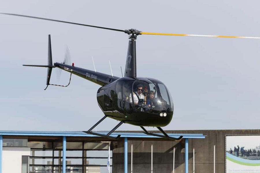Amsterdam: Private Helicopter Tulip tour from Heliport AMS - Rules in the cabin: small items that can ruin your day