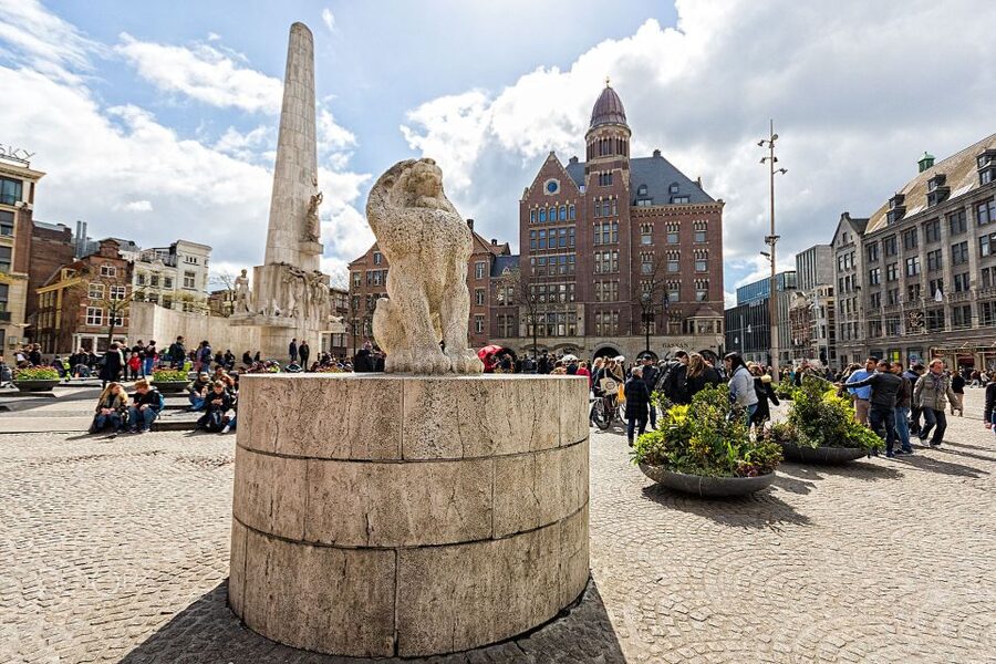 Amsterdam: Private Hidden Gems Discovery Tour - Anne Frank area and how guides handle crowded landmarks