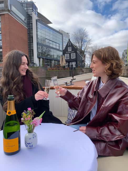 Amsterdam: Private Luxury Champagne Canal Cruise - How a Private Luxury Champagne Cruise Changes the Canal Experience