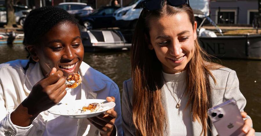 Amsterdam: Private Luxury Cruise with BBQ and Drinks - Key things that make this cruise memorable