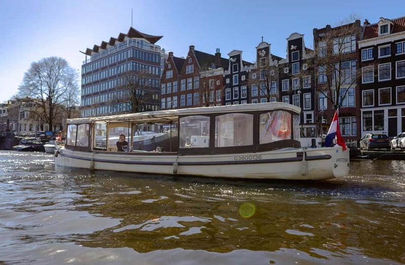 Amsterdam: Private Morning Boat Tour - Why a private morning canal boat works better than you think