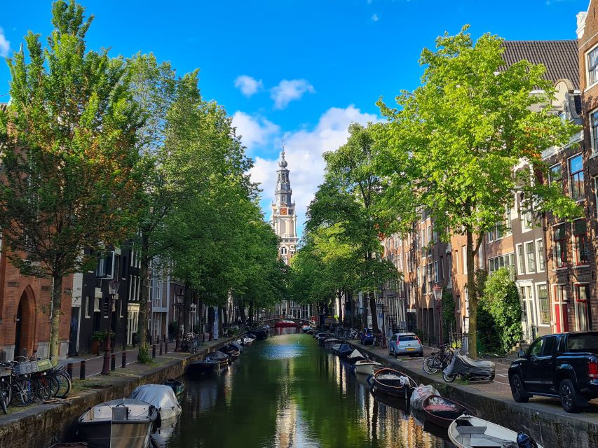 Amsterdam: Private Pedicab Historical Sightseeing Tour - Montelbaanstoren and the view over the Oude Waal