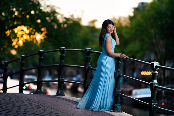 Amsterdam Private Photo Session Tour - Meeting at Reguliersgracht 31 and what 30 to 45 minutes really feels like