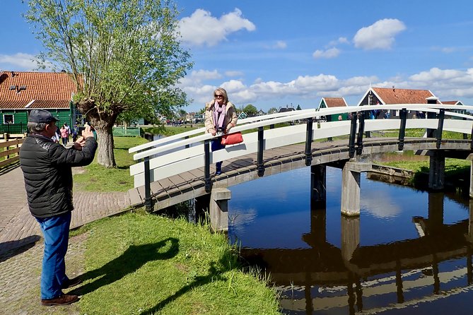 Amsterdam private tour to windmills, cheese farm and villages - Edam on a Dike: A Short Stop That Still Makes Sense