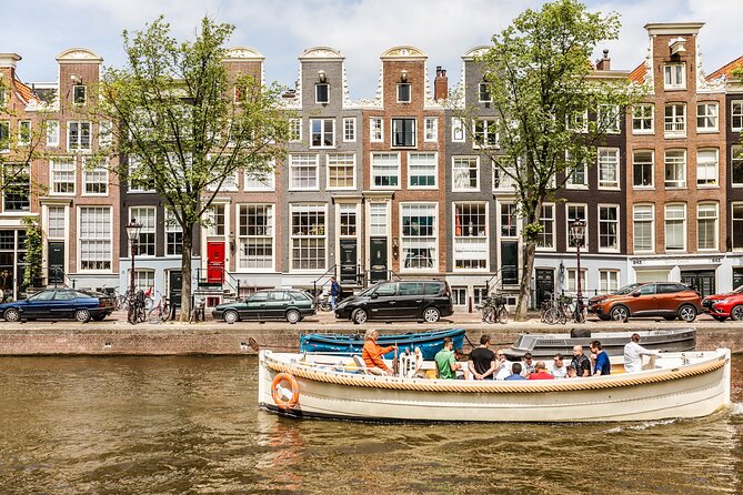 Amsterdam Private Tours by Locals, Off-the-Beaten-Path Customised - Cafe de Prins stroopwaffles and poffertjes, then the Herengracht canal walk