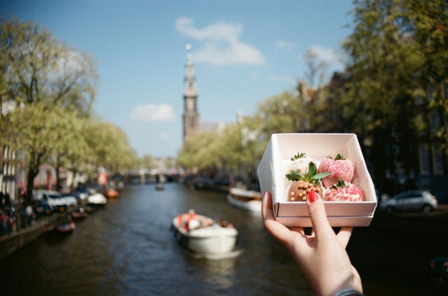 Amsterdam: Private Walking Tour from Westerpark to Jordaan - Nooderkerk streets and finding your pastry moment