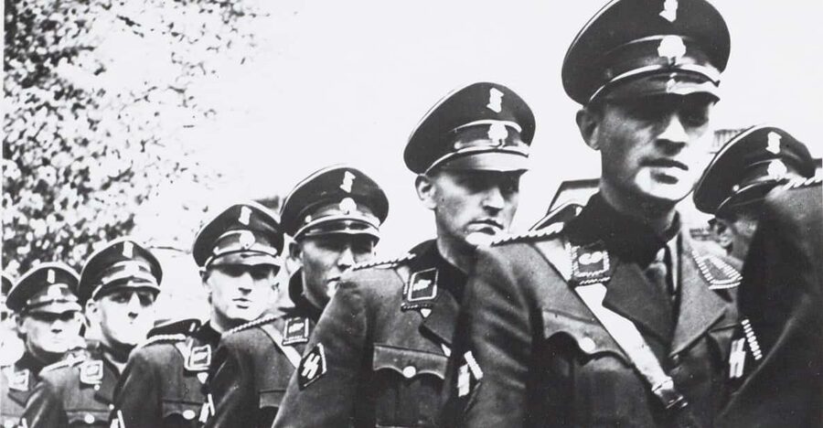 Amsterdam: Private World War Two History Walking Tour - The Wehrmacht arrival story, plus resistance photos you see where events happened