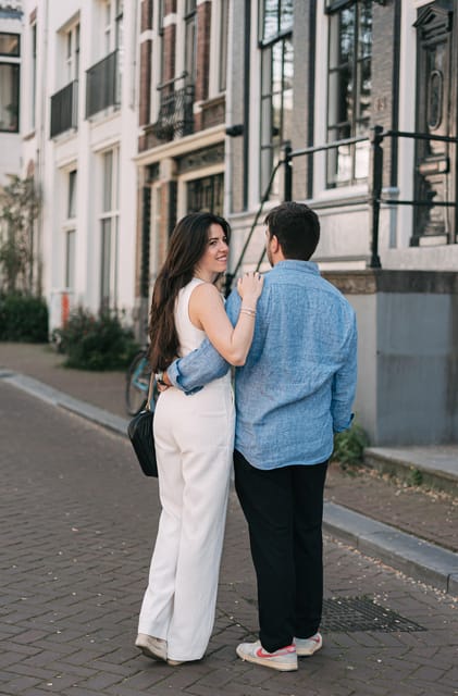 Amsterdam: Professional Photoshoot - Canals, historic architecture, and street scenes you can actually photograph