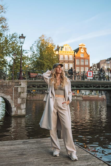 Amsterdam: Professional Photoshoot at the Canals - What you actually get: preview JPGs plus retouching you choose