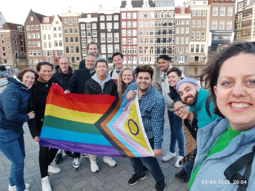 Amsterdam: Queer Nightlife Tour - Zeedijk Street break time, a small pause that helps a lot
