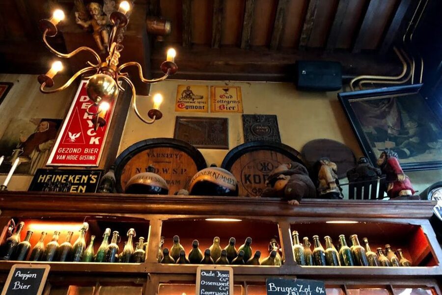 Amsterdam: Red Light District 1-hour Smartphone Audio Tour - Ons’ Lieve Heer op Solder: why “clandestine” matters here
