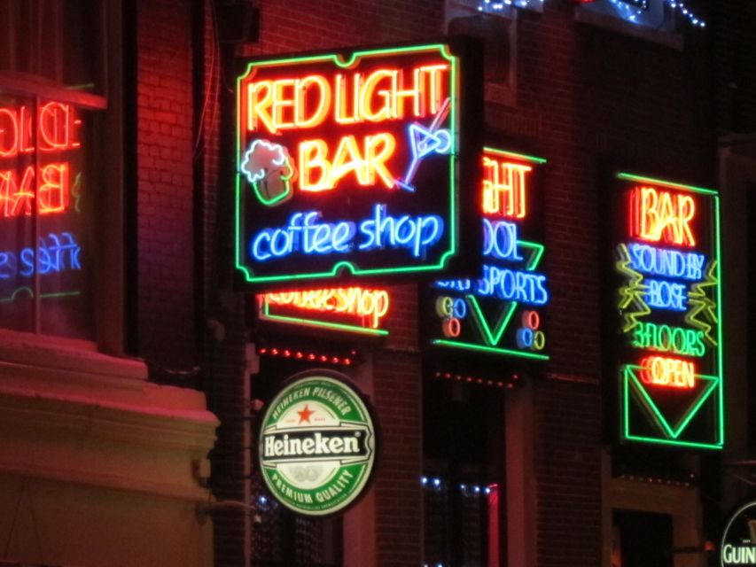 Amsterdam Red Light District and Old Town Walking Tour - Pacing, Group Size, and What the Walk Feels Like