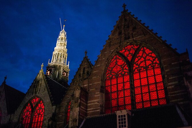 Amsterdam: Red Light District & City Tour (Private tour) - Beurs van Berlage and the Golden Age Connection
