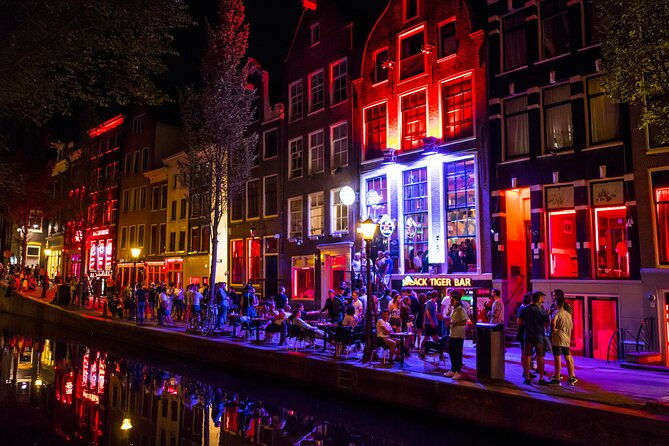 Amsterdam Red Light District: City Walk Audio Guide on your Phone - WaagNieuwmarkt to the Red Light District basics