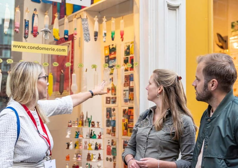 Amsterdam: Red Light District Tour in DE/EN/IT/ES/FR - The 90-minute walk: what the route does for you
