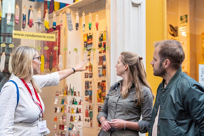 Amsterdam Red Light District Walking Tour in EN/DE/IT/ES - Key highlights worth packing for