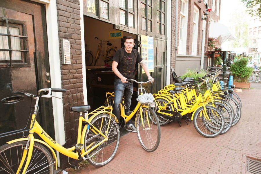 Amsterdam: Relaxed City Highlights Guided Bike Tour - Museumplein, P.C. Hooftstraat, and the Skinny Bridge Moment