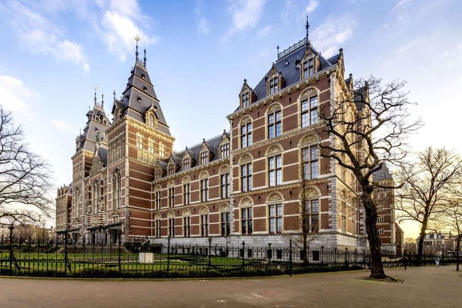 Amsterdam: Rijksmuseum Private Tour with Skip-the-Line Entry - Wheelchair accessible, and how that fits a museum visit