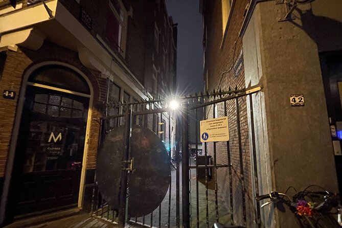 Amsterdam’s Ghostly Experiences Group Tour - Zuiderkerk: where the pace turns more eerie