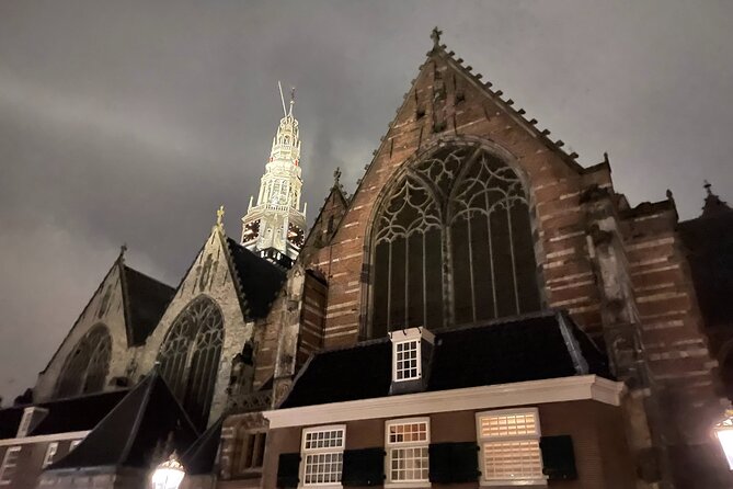 Amsterdam’s Ghostly Experiences Group Tour - Het Trippenhuis and Spinhuissteeg: short stops, big vibe