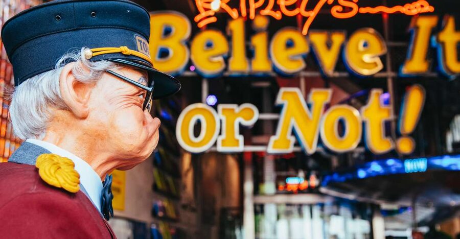 Amsterdam's Weirdest Museum: Ripley's Believe It or Not! - The 7-meter car-part robot and the tallest-man photo moment