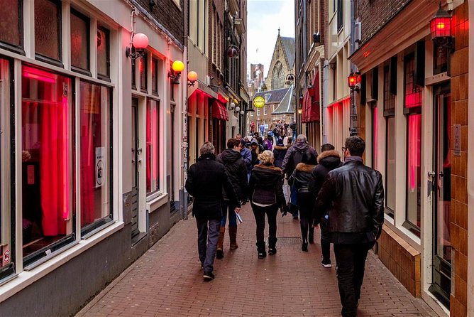 Amsterdam Schiphol Airport Layover 4-6 hours Tour, Airport Pick Up and Drop Off - Stop 1 in Amsterdam: how your guide shapes the route