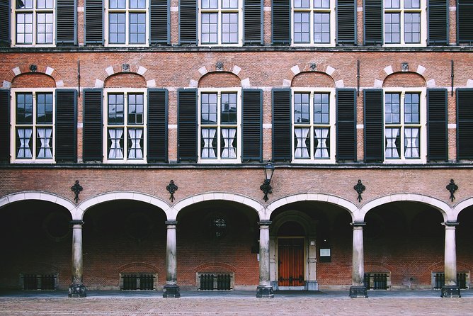 Amsterdam & Schiphol Airport to The Hague Private Transfer - Luggage rules: the one detail that can change your option